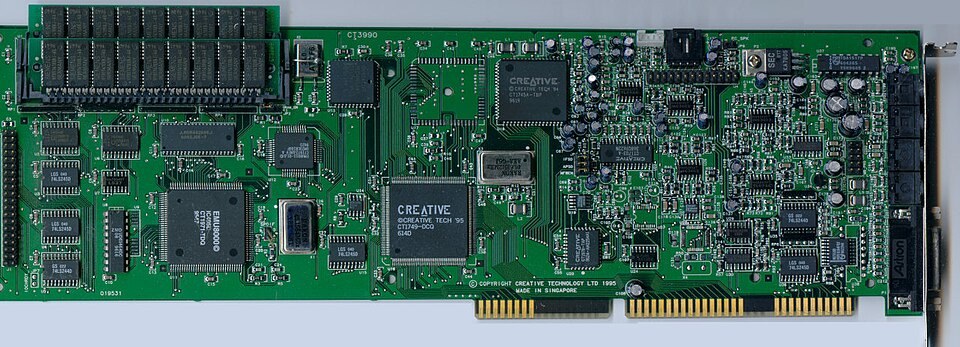 A Creative Sound Blaster AWE32 sound card.